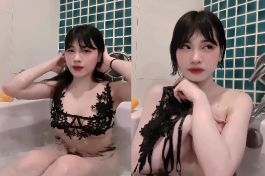 Clip nóng bỏng cùng cô nàng xinh đẹp da trắng mịn