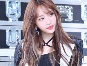 Hani EXID đang làm người mẫu chuyển sang đóng phim 18+