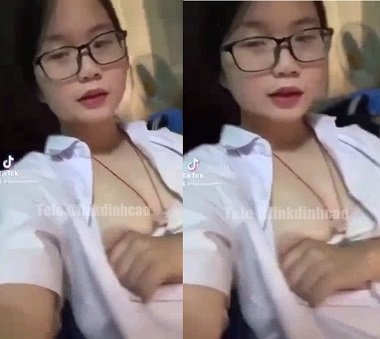 Linh xinh đẹp thích nhảy nhót với người yêu